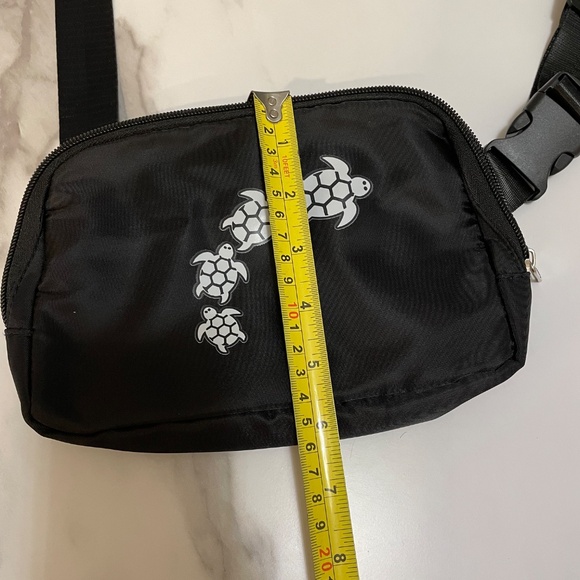 Black Belt Bag with Turtle Print - Picture 4 of 5